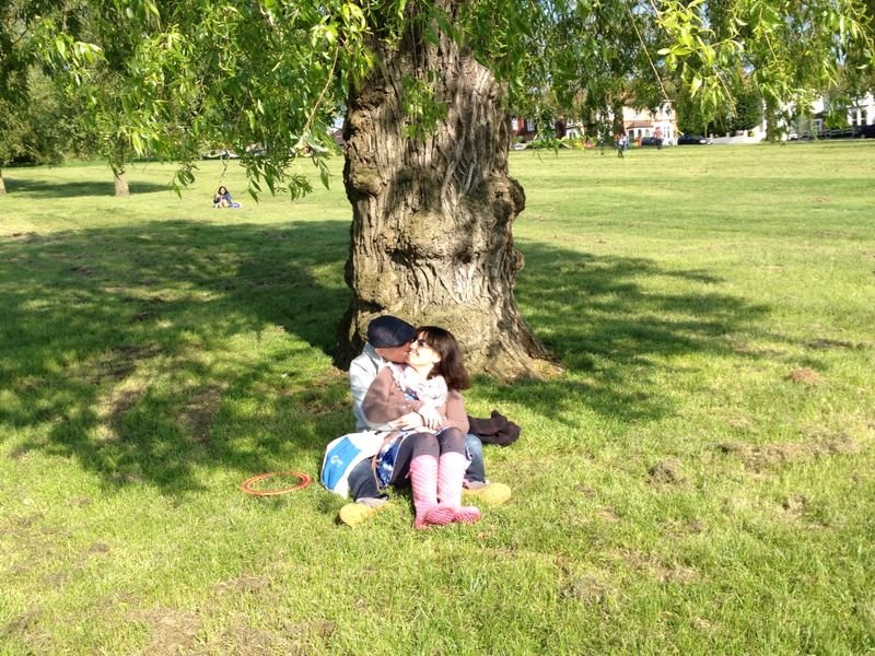 George and Mariacristina under a tree on Streatham Common